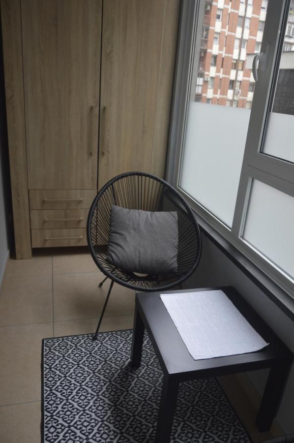 Teodora Lux Apartman Free Privat Parking Apartamento Novi Sad Exterior foto